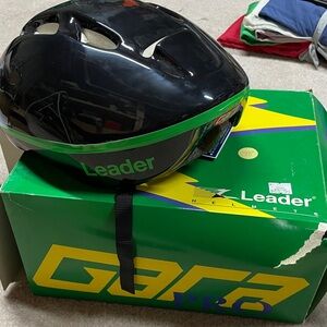 Leader Gara Pro Black & Green Cycling Helmet